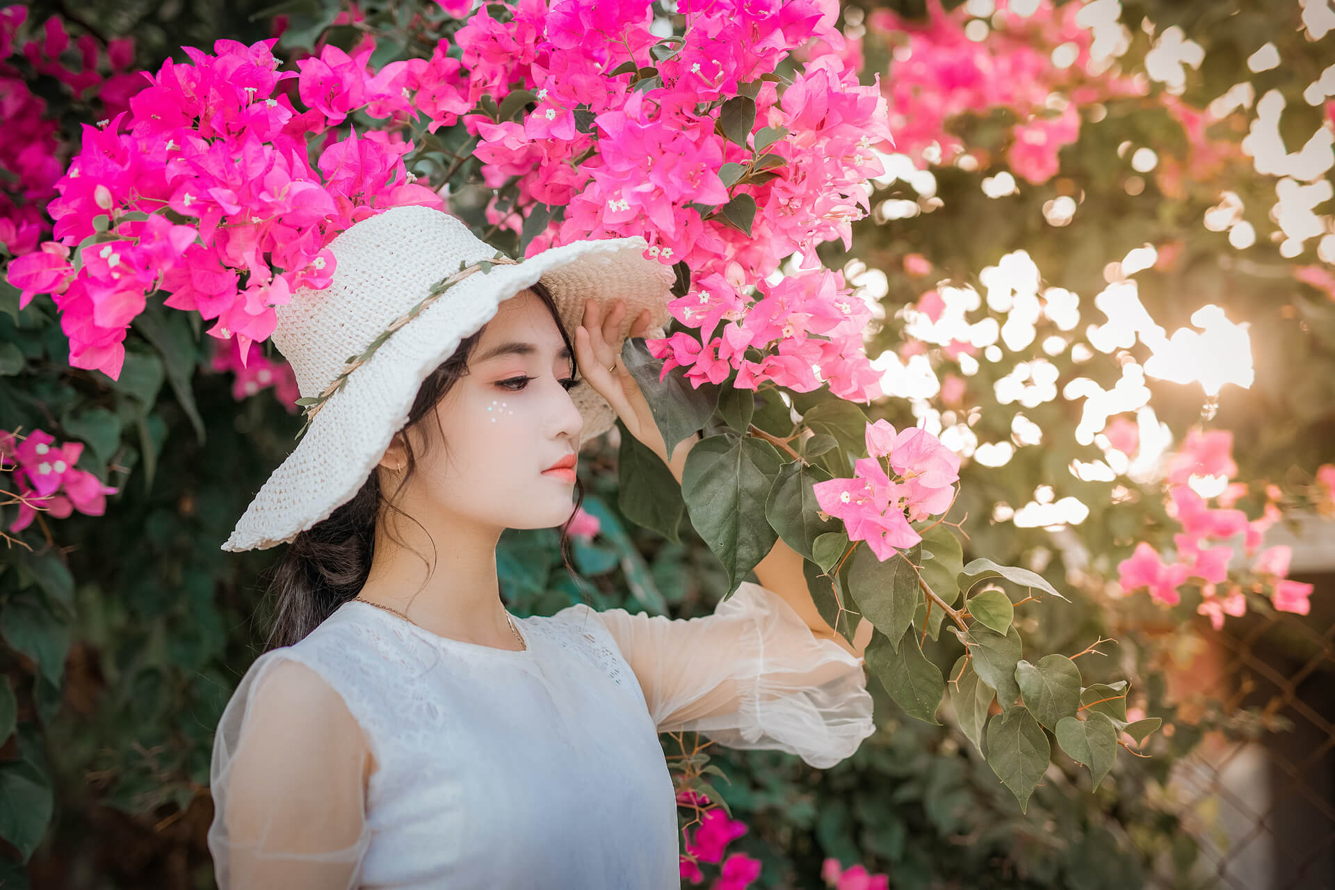 divi-girl-services-header